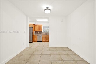 331 Santander Ave in Coral Gables, FL - Building Photo - Building Photo