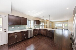 120 Jerome St, Unit 1 in Medford, MA - Building Photo