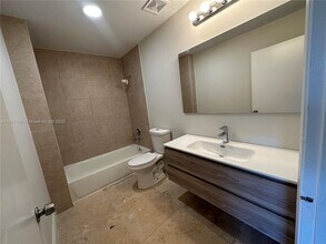 11810 NE 19th Dr in North Miami, FL - Building Photo - Building Photo