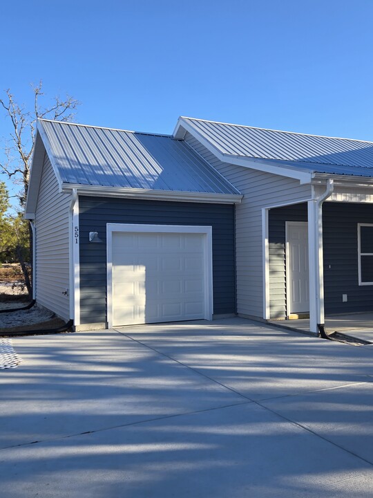 551 Barber Rd in Southport, NC - Building Photo