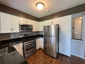 4174 Hunters Cir E in Canton, MI - Building Photo - Building Photo