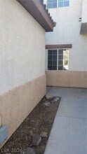 1423 Orange Jubilee Rd in Henderson, NV - Building Photo - Building Photo