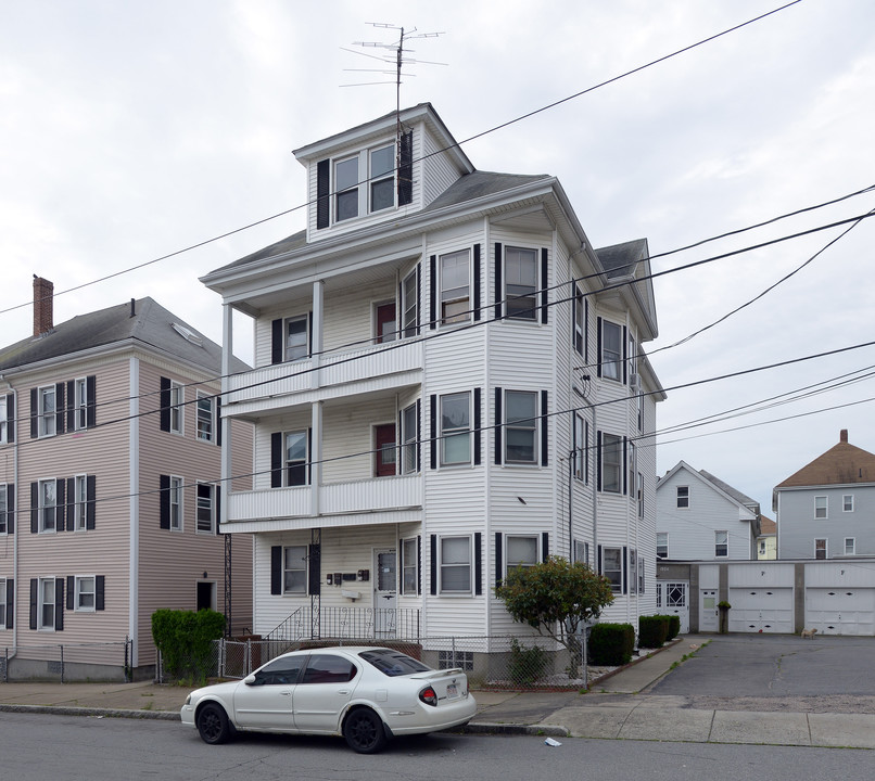 54 Bullard St in New Bedford, MA - Building Photo