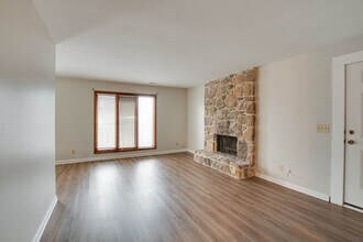 9020 Mahogany Row SE in Huntsville, AL - Building Photo - Building Photo