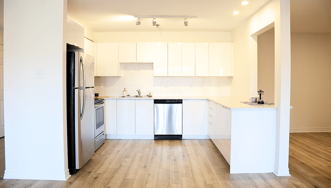 31 Carrington Place in Halifax, NS - Building Photo - Building Photo