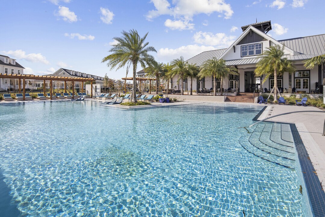 The Colburn in Celebration, FL - Foto de edificio