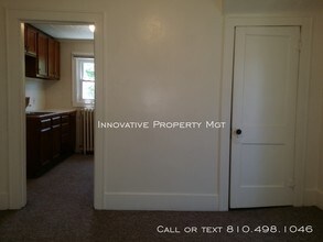 829 Clinton St-Unit -#3 in Flint, MI - Building Photo - Building Photo