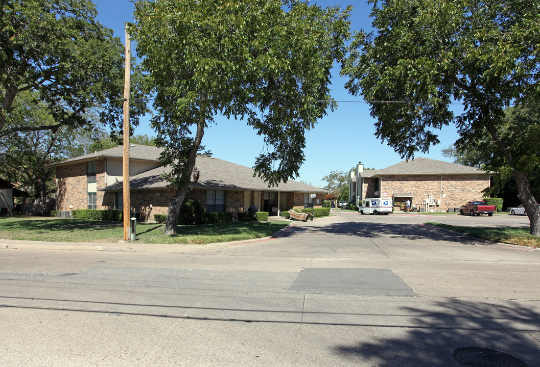 Cranford Place Apartments in Garland, TX - Building Photo