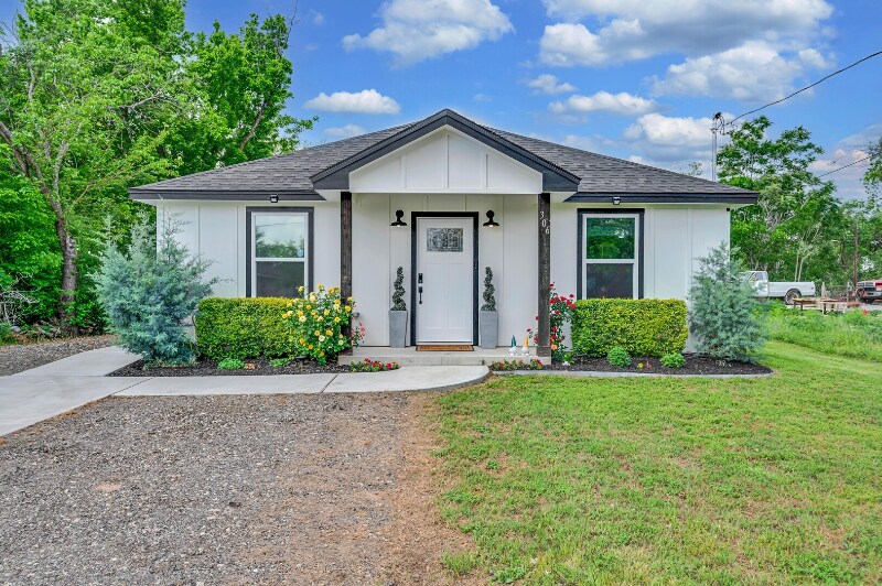 306 Limited St in Waco, TX - Building Photo