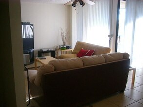 1915 Lavers Cir-Unit -E-307 in Delray Beach, FL - Building Photo - Building Photo