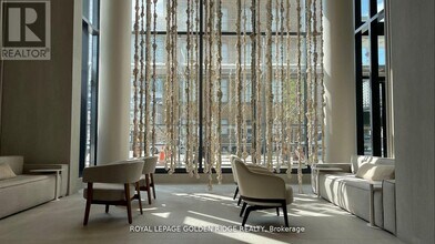 55 Cooper St in Toronto, ON - Building Photo - Building Photo