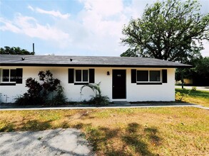 4876 Serafica Dr in Lake Worth Beach, FL - Building Photo - Building Photo