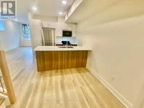 152B Columbus Ave in Ottawa, ON - Building Photo - Building Photo