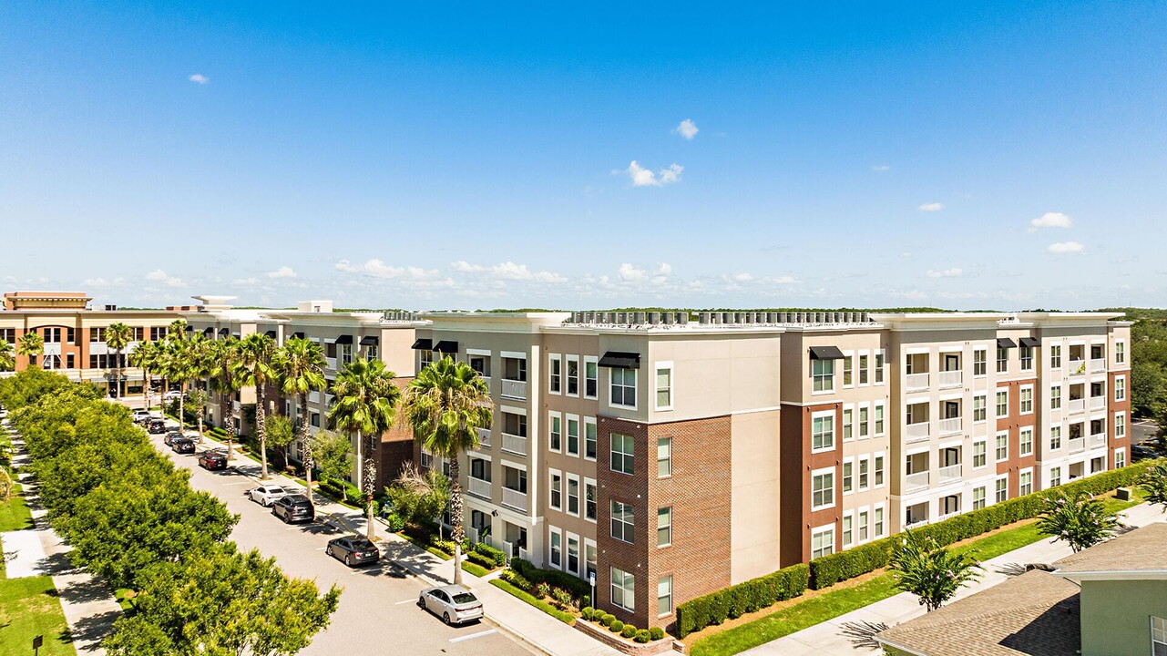 Parkside at Avalon Park in Orlando, FL - Building Photo