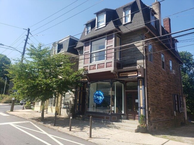 105 Bethlehem Pike, Unit 2F in Philadelphia, PA - Building Photo - Building Photo