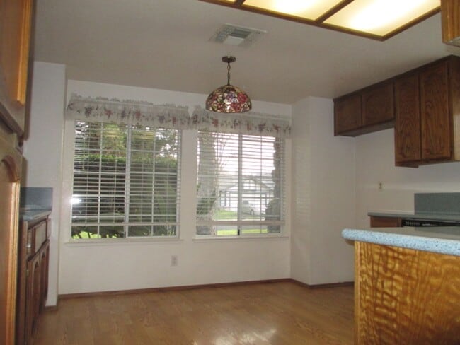 1409 Deerfield Cir in Roseville, CA - Building Photo - Building Photo