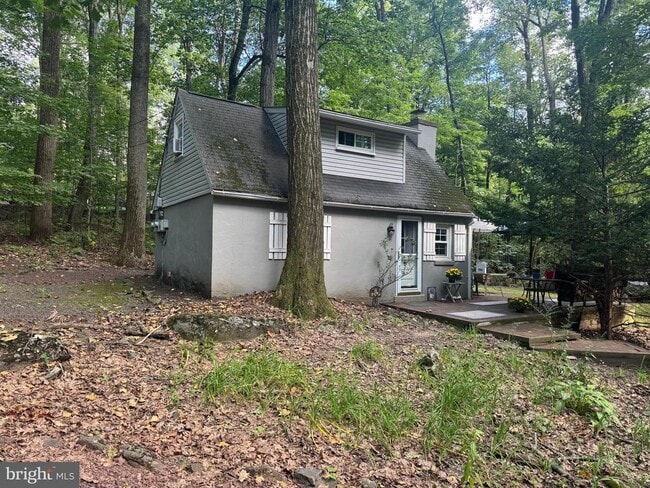 property at 2742 Hill Rd