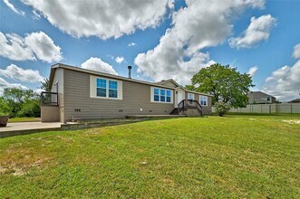 10801 Bradshaw Rd in Austin, TX - Building Photo - Building Photo