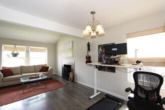 267 Fennell Ct in San Diego, CA - Building Photo - Building Photo