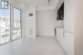 308 Jarvis St in Toronto, ON - Building Photo - Building Photo