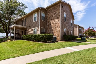 Solarium in Greenville, TX - Building Photo - Building Photo