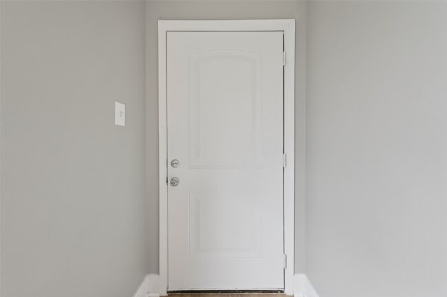 property at 2446 Mayview Dr