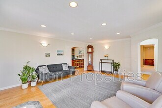 76 Mercy St in Mountain View, CA - Building Photo - Building Photo