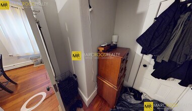 224 Banks St, Unit 1 in Cambridge, MA - Building Photo - Building Photo