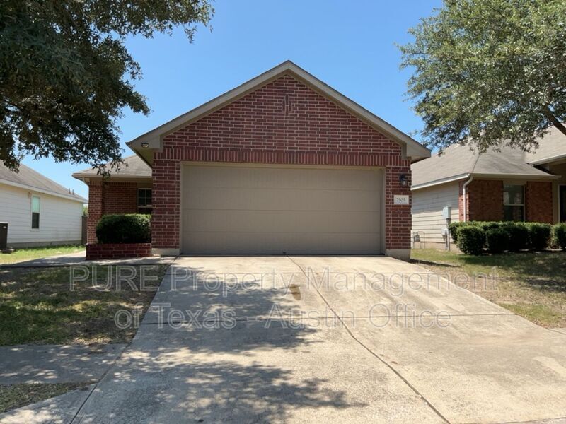 7505 Cedar Edge Dr in Austin, TX - Building Photo
