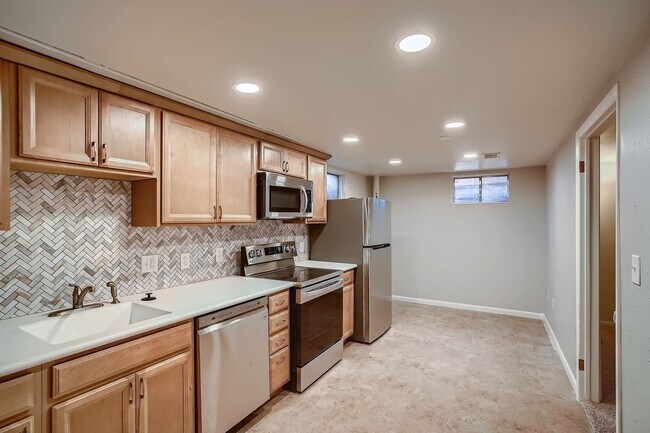 2980 S Golden Way in Denver, CO - Building Photo - Building Photo