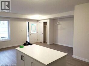 148 Rochefort St. in Kitchener, ON - Building Photo - Building Photo