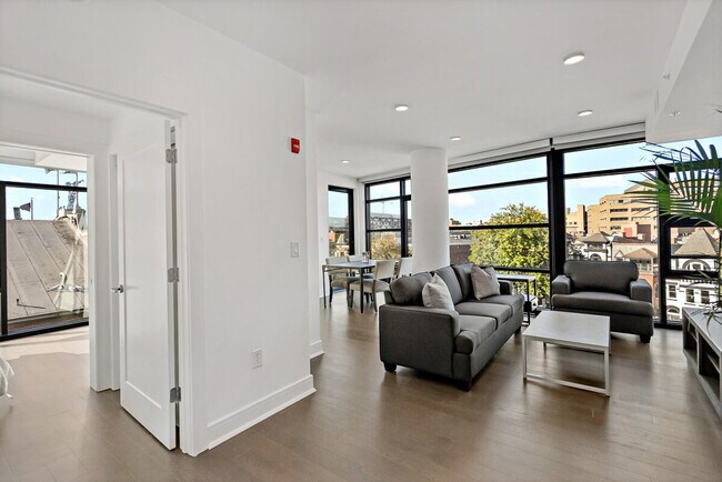 2007 Vermont Ave NW in Washington, DC - Building Photo - Building Photo