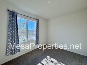 11784 Ginger St in Adelanto, CA - Building Photo - Building Photo