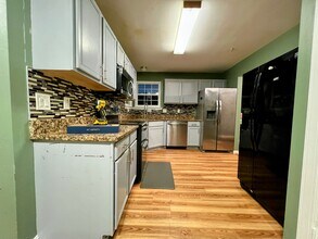 6301 Grenfell Ct in Bowie, MD - Building Photo - Building Photo