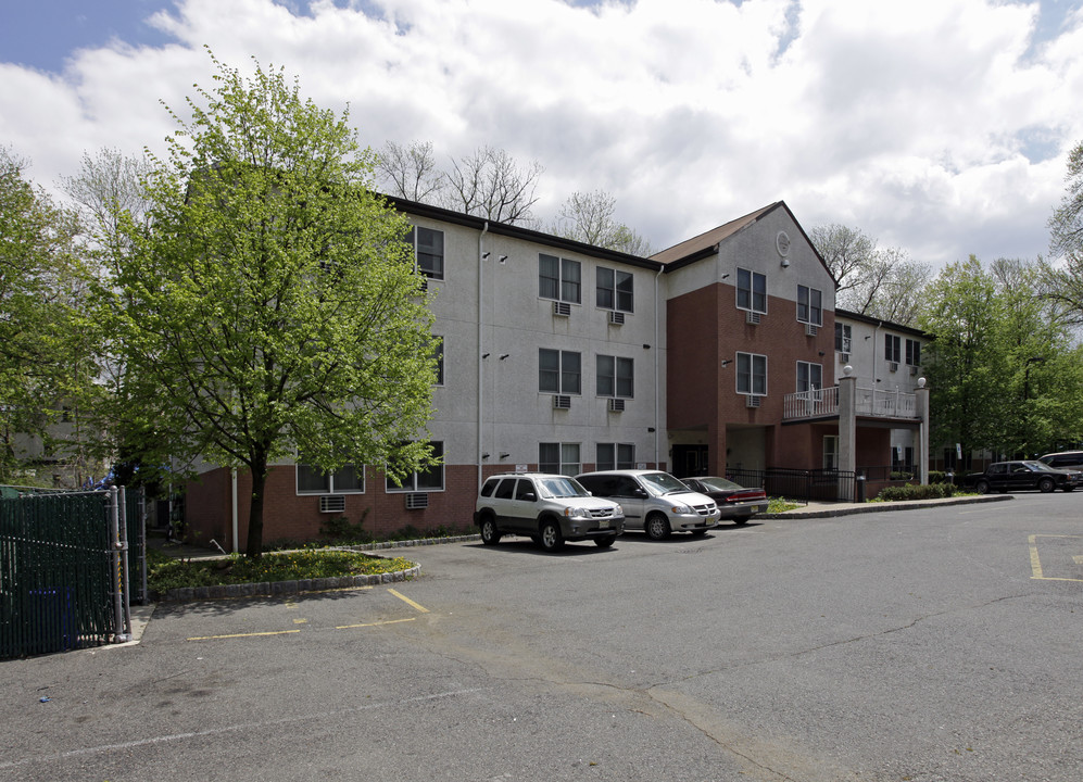 North Oraton Homes in East Orange, NJ - Building Photo