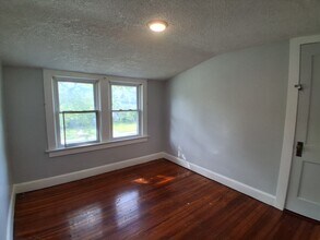 1405 N Walnut St in Danville, IL - Building Photo - Building Photo