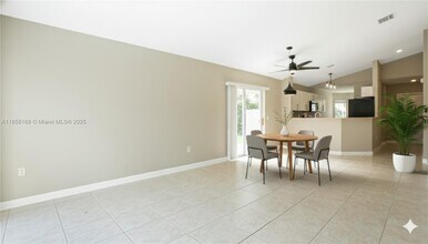 8743 SW 213th Ln in Cutler Bay, FL - Building Photo - Building Photo
