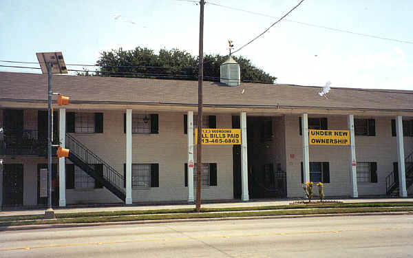 Celtic Apartments in Houston, TX - Foto de edificio