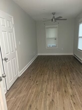 549 Ash St in Windham, CT - Foto de edificio - Building Photo