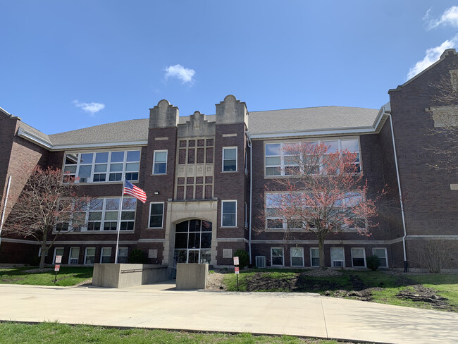 School House Apartments in Gibson City, IL - Building Photo - Building Photo