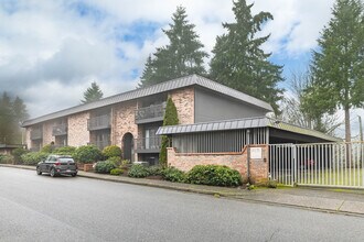 Conquistador in Tacoma, WA - Building Photo - Building Photo