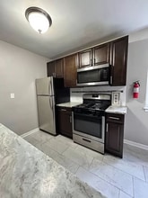 1 Adams Pl in New Brunswick, NJ - Building Photo - Building Photo