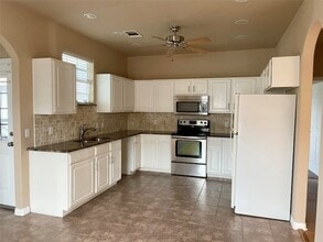 1003 Boquillas Ct in Dallas, TX - Building Photo - Building Photo