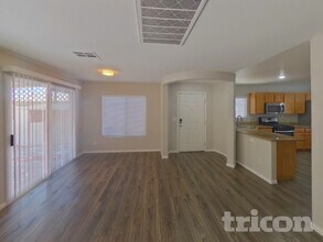 5915 Balsam Pine Dr in Las Vegas, NV - Building Photo - Building Photo
