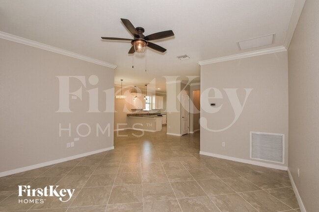 11327 Sweetgrass Dr in Bradenton, FL - Foto de edificio - Building Photo