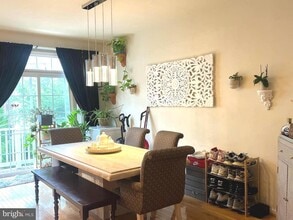 7039 Little Thames Drive in Gainesville, VA - Building Photo - Building Photo