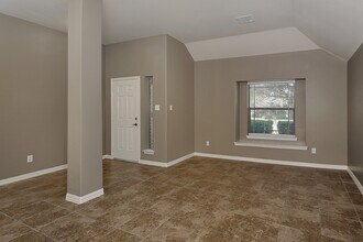 9606 Arched Oak Dr in Houston, TX - Building Photo - Building Photo