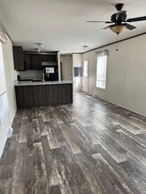 7 Saratoga Dr in Halfmoon, NY - Foto de edificio - Building Photo