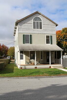 715 Berwyn Ave, Unit 2ND FLOOR Apartments