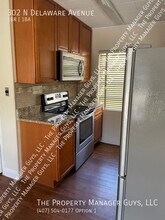 302 N Delaware Ave in DeLand, FL - Building Photo - Building Photo